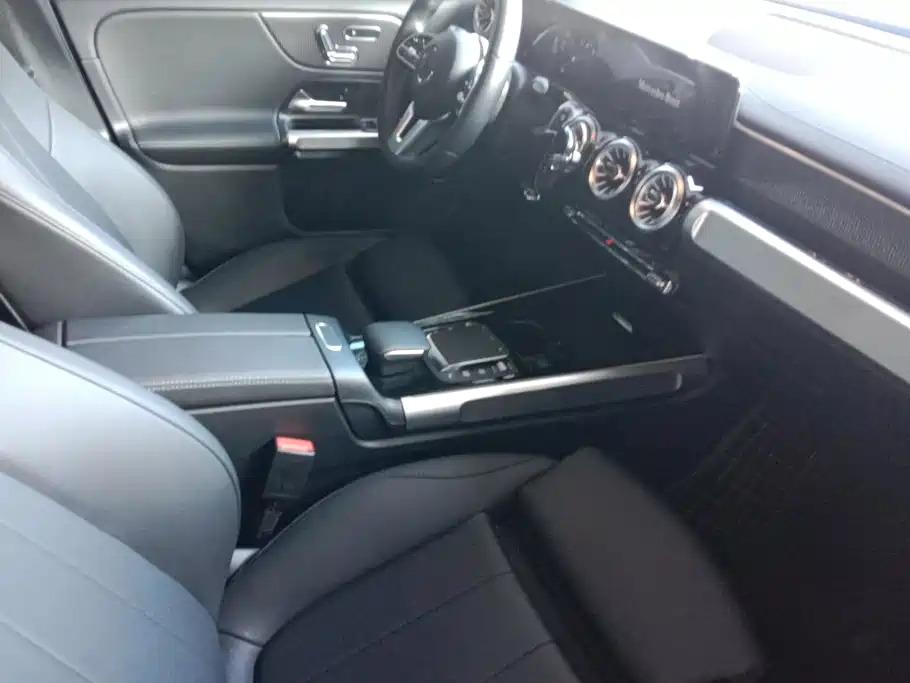 Mercedes-Benz EQB — миниатюра 8