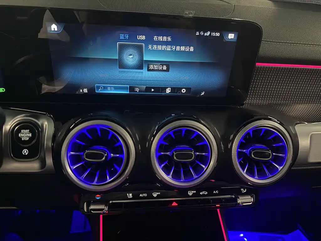 Mercedes-Benz GLB — миниатюра 18