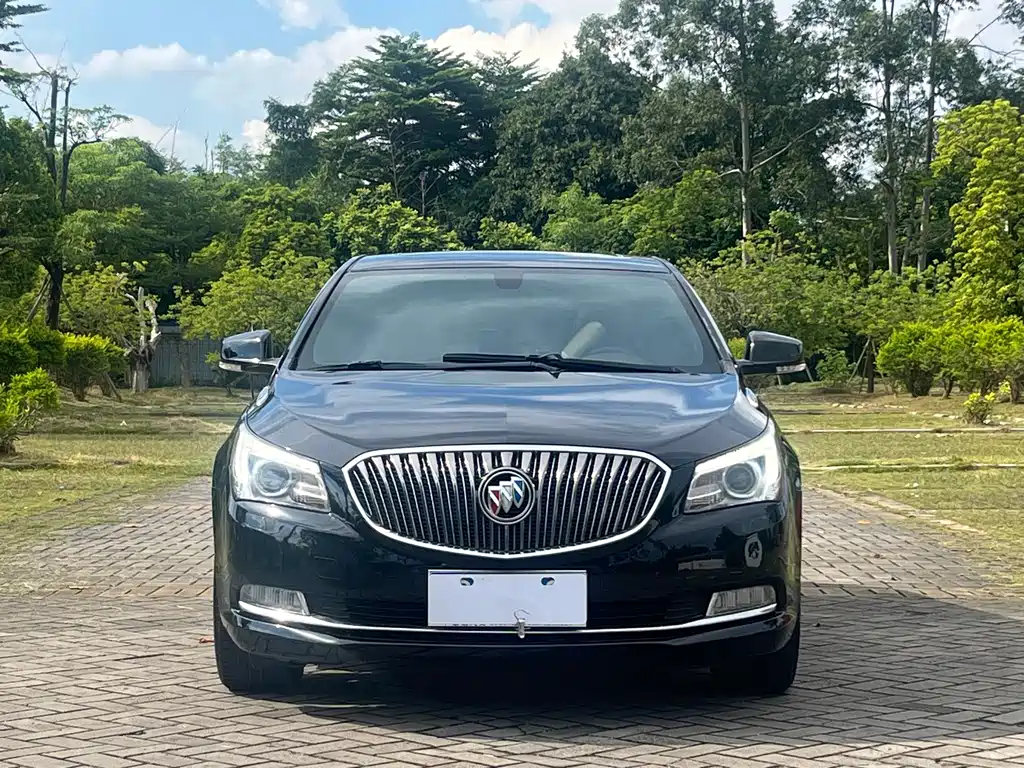 Buick LaCrosse — миниатюра 2