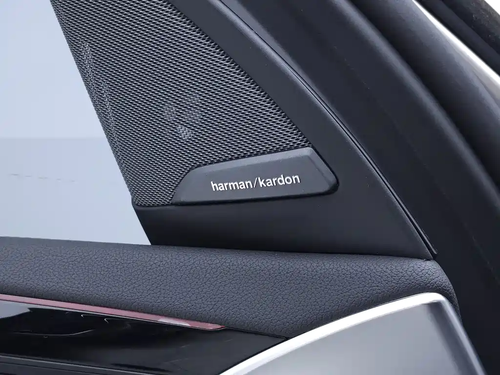 BMW iX3 — миниатюра 14