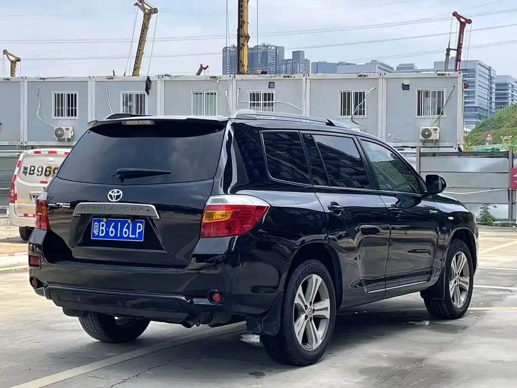 Toyota Highlander — миниатюра 11