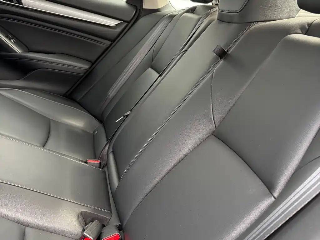 Honda Accord — миниатюра 10