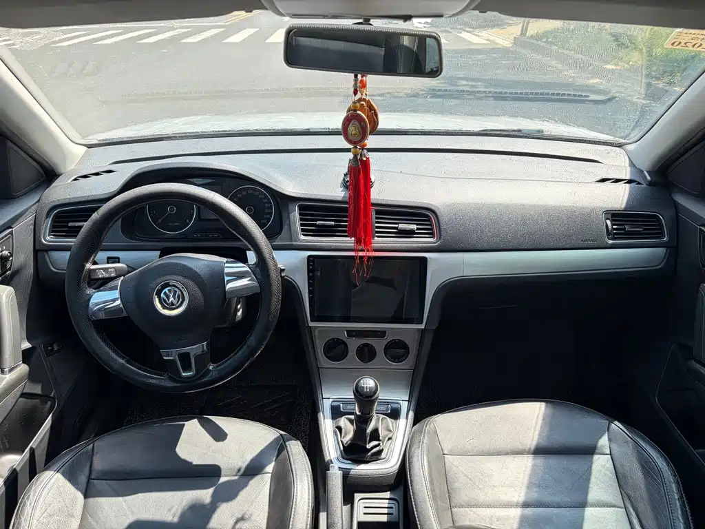 Volkswagen Lavida — миниатюра 9