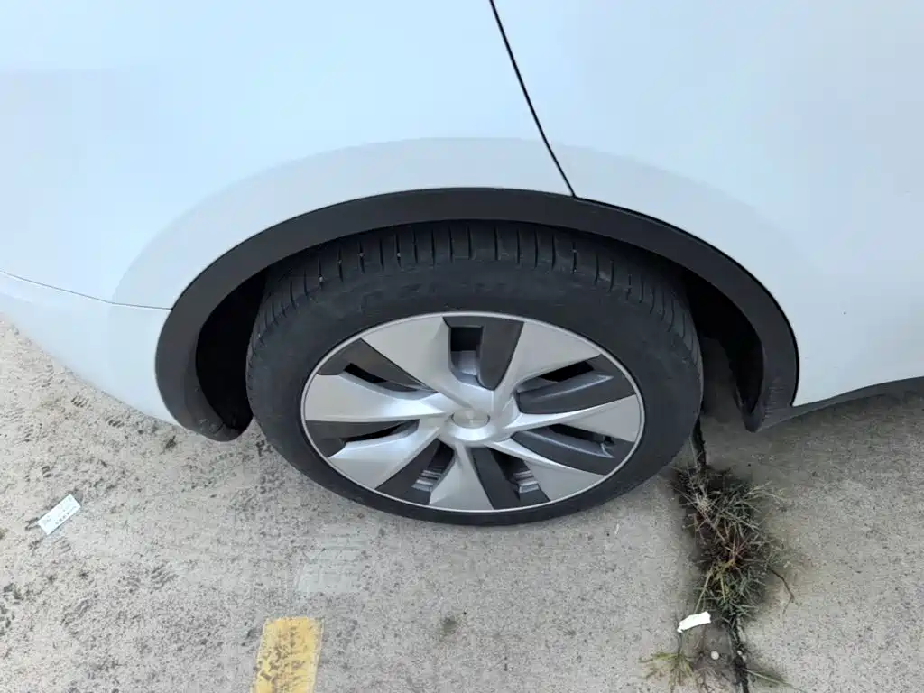 Tesla Model Y — фотографии объявления, Фото 21