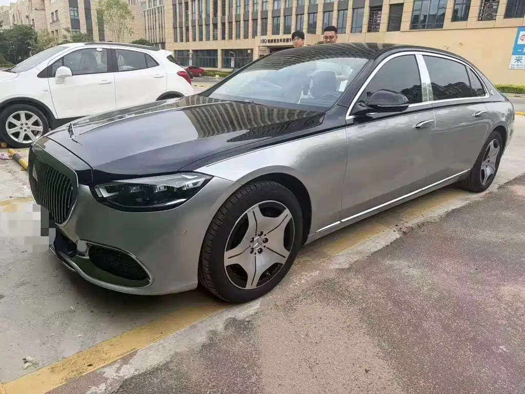 Mercedes-Benz S-Class 2025