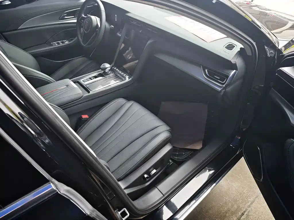 Hongqi Hongqi H5 — миниатюра 10