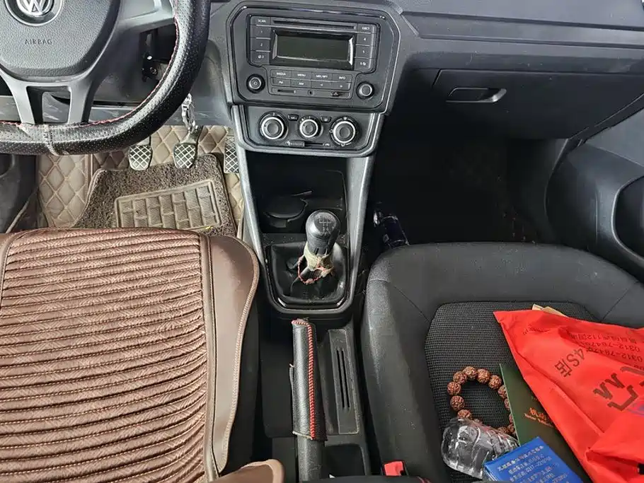 Volkswagen Jetta — миниатюра 16