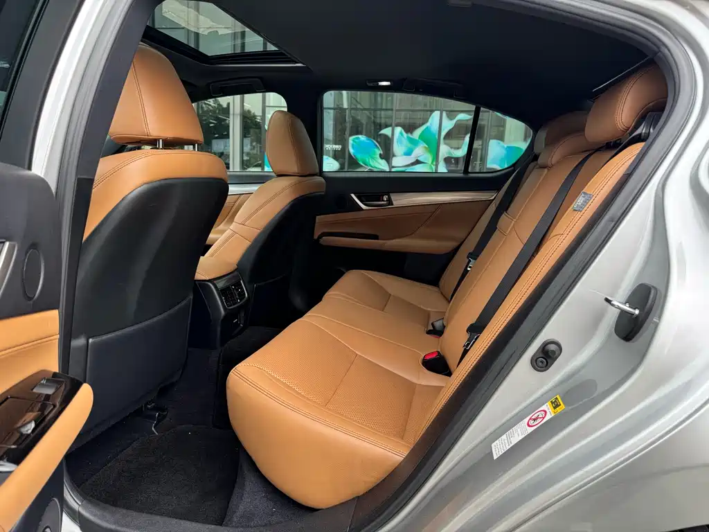 Lexus GS — миниатюра 9