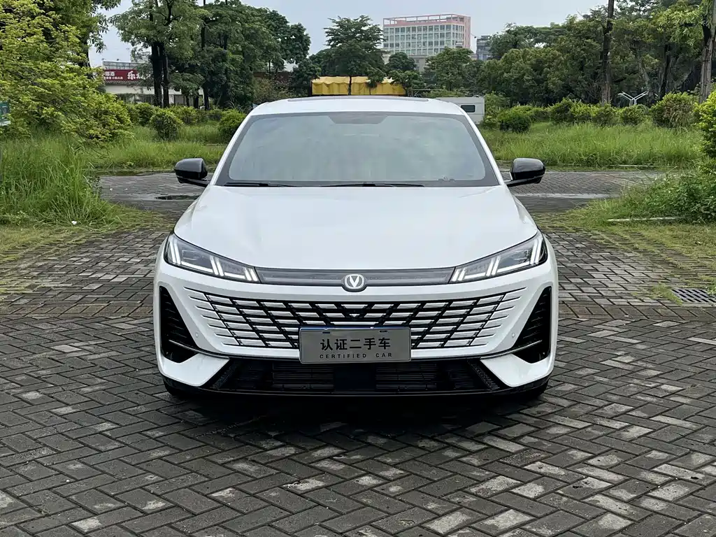 Changan Eado — миниатюра 2