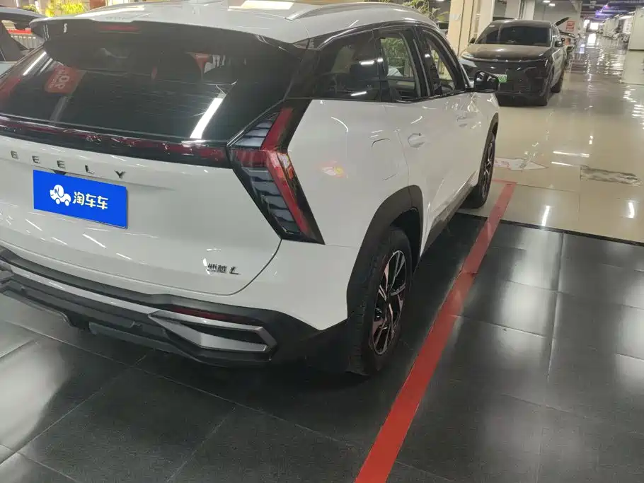 Geely Boyue L — миниатюра 3