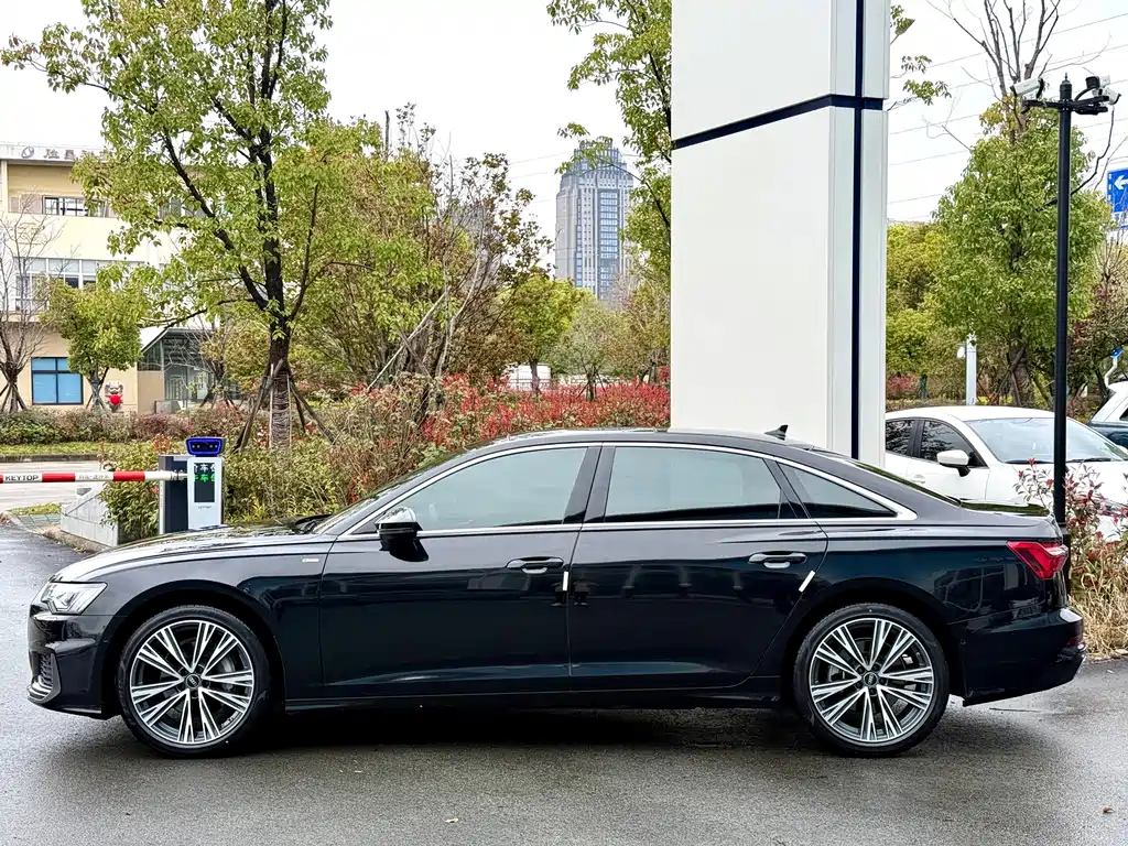 Audi A6L 2022 45 TFSI quattro