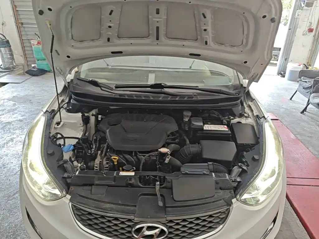 Hyundai Elantra Langdong — миниатюра 20