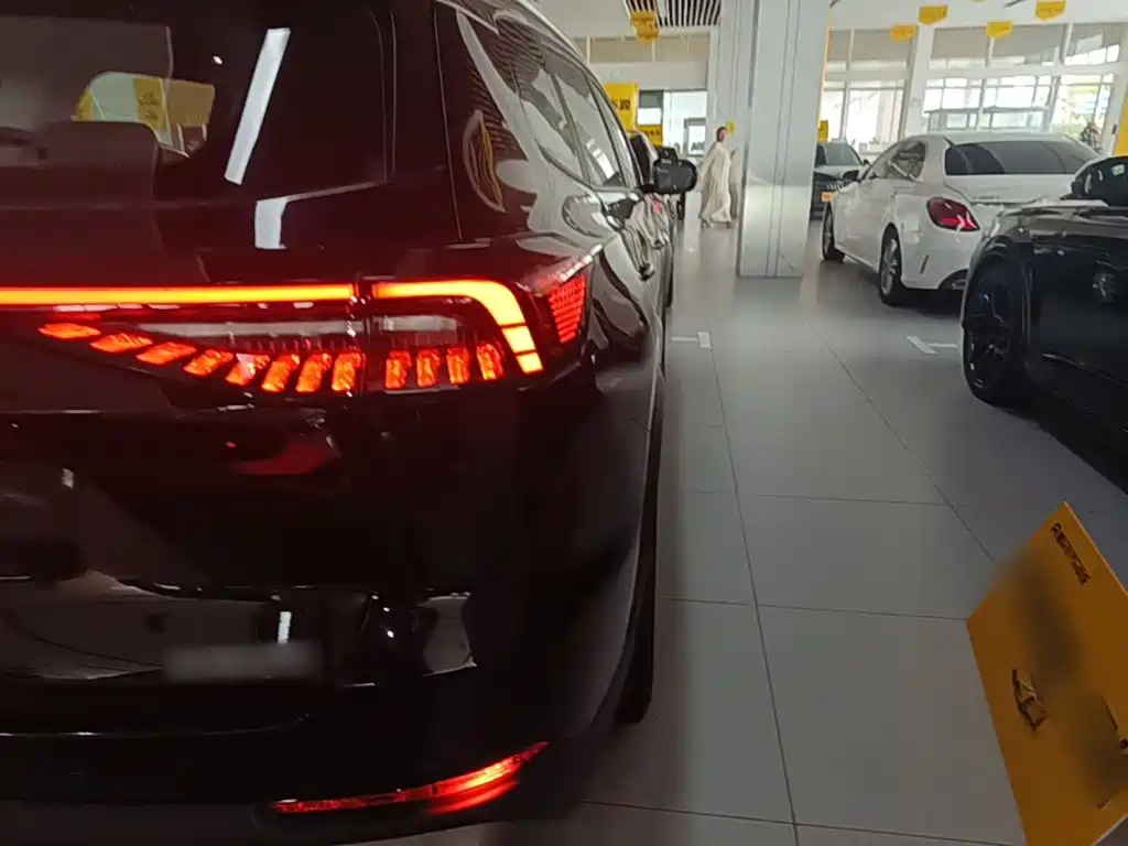 Chery Tiggo 8 PRO — миниатюра 8