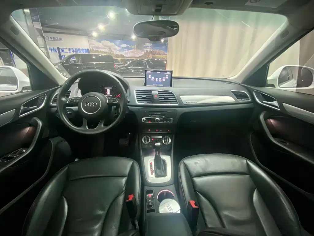 Audi Q3 — миниатюра 12