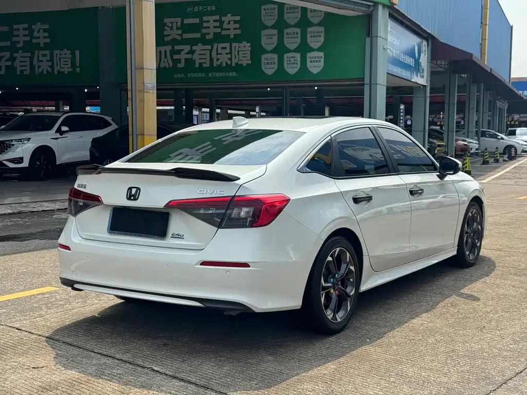Honda Civic — миниатюра 8