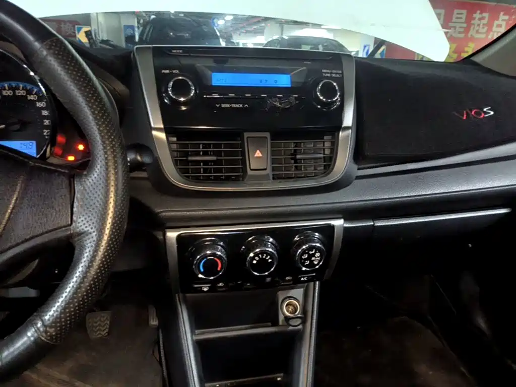 Toyota Vios FS — миниатюра 13