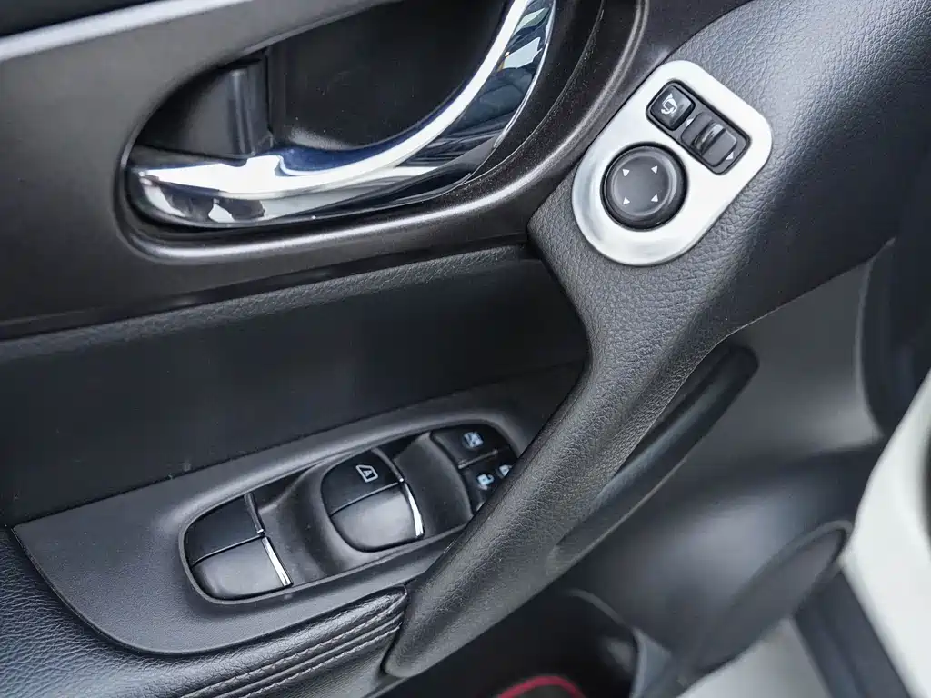 Nissan X-Trail — миниатюра 14
