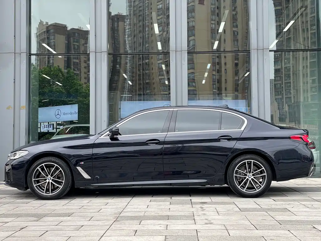 BMW 5 Series 5 2022 525Li M Sport