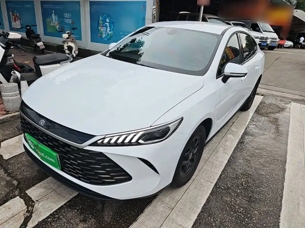BYD Qin Plus PLUS 2025 DM-i Smart Drive 128KM