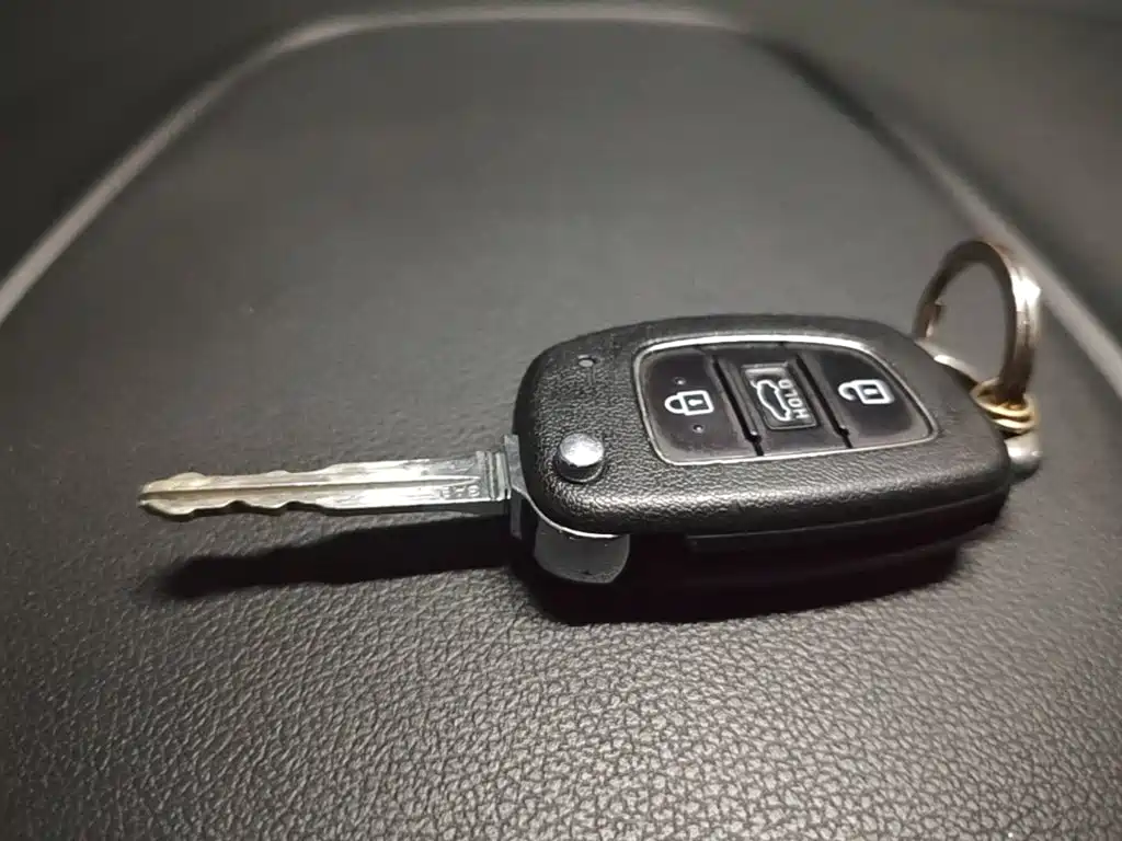 Hyundai Elantra — миниатюра 9