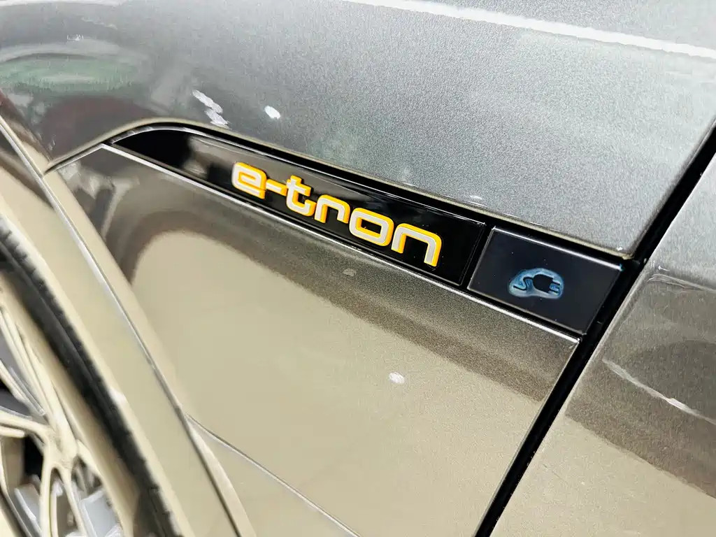 Audi e-tron — миниатюра 15