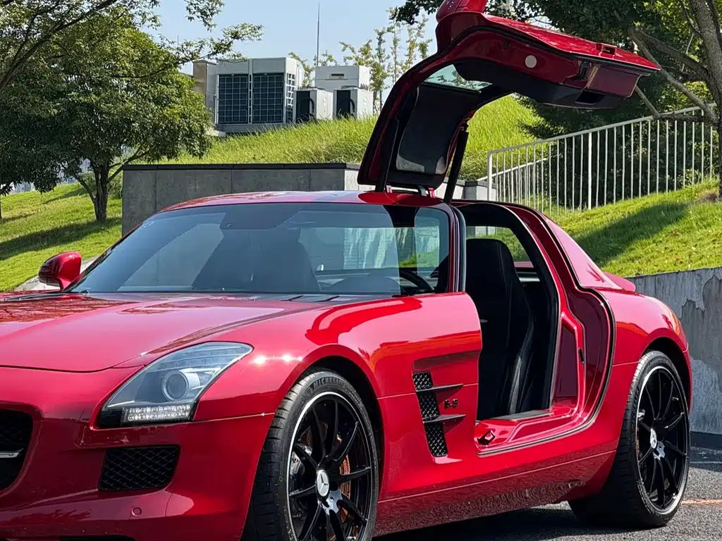 Mercedes-Benz SLS AMG — миниатюра 2