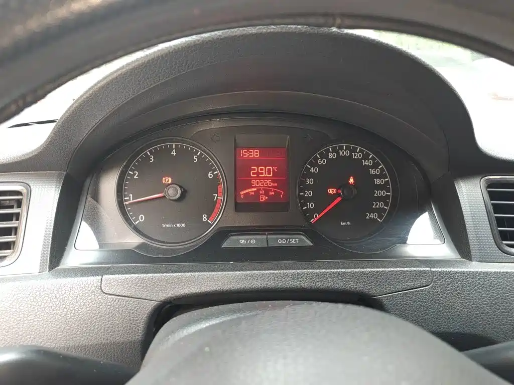 Volkswagen Santana — миниатюра 12