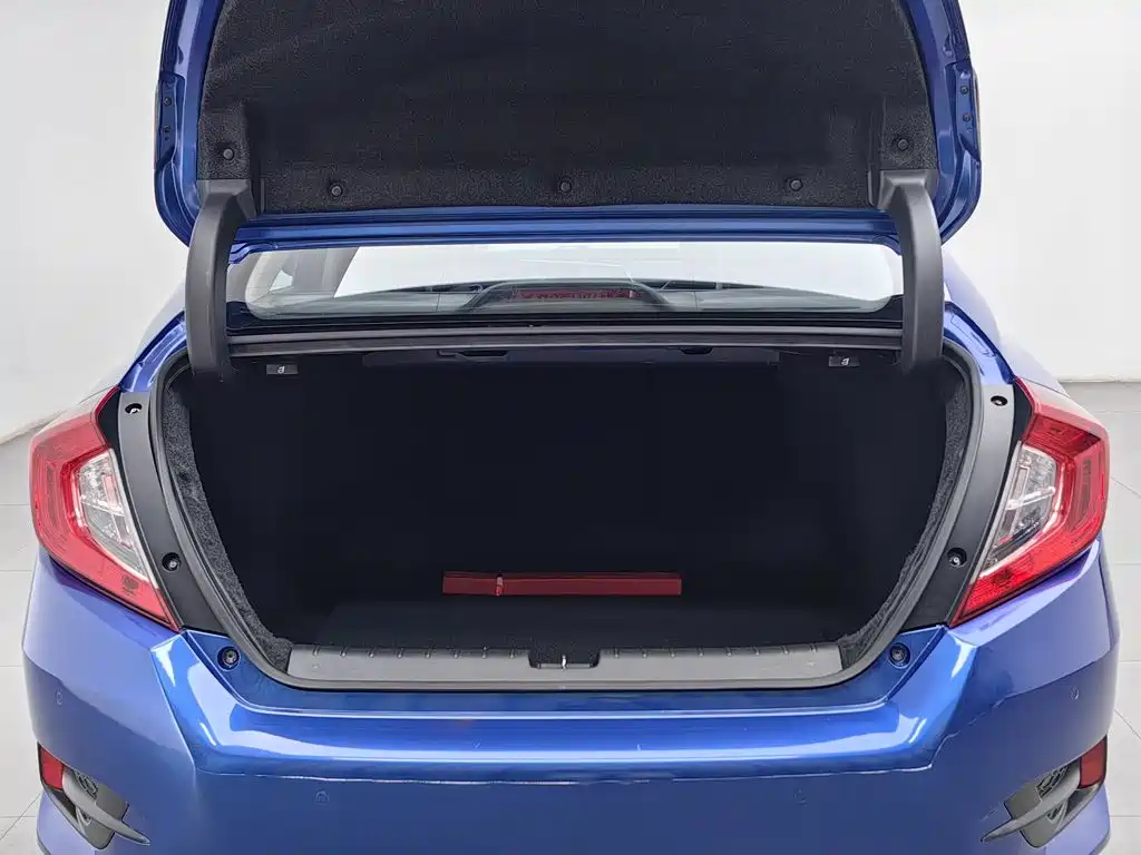 Honda Civic — миниатюра 16