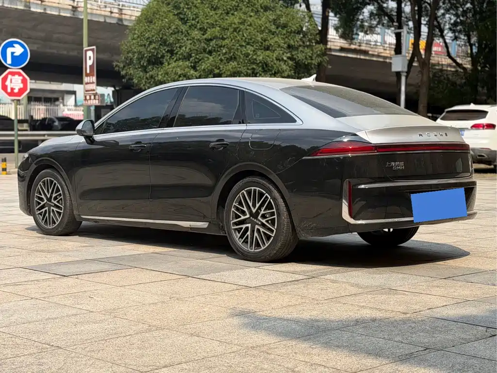 Roewe M7 DMH — миниатюра 9