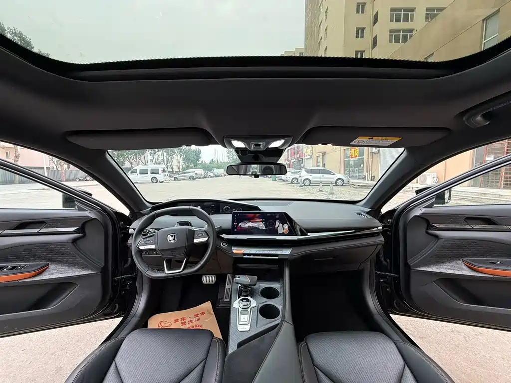Changan UNI-V 2022 1.5T Sport