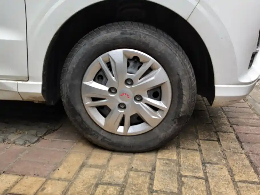Wuling Hongguang — миниатюра 6