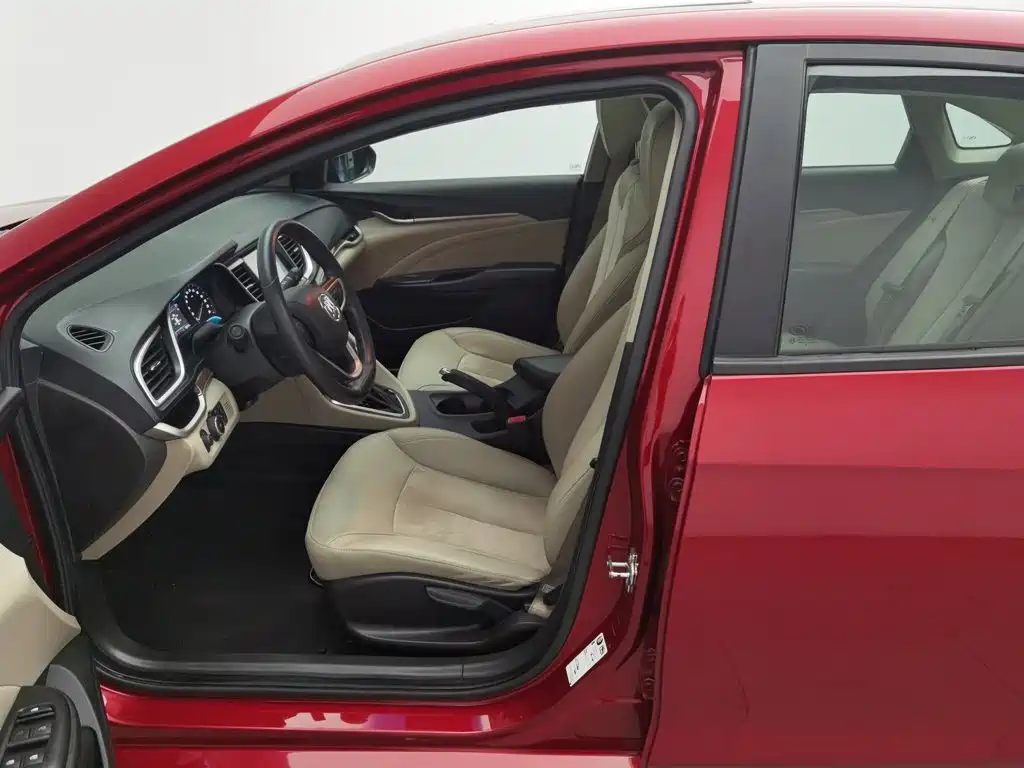 Buick Excelle — миниатюра 10