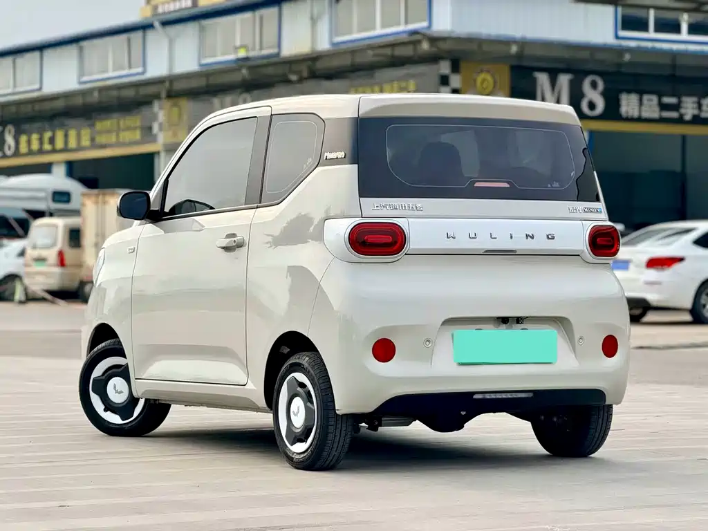 Wuling MINIEV — миниатюра 4