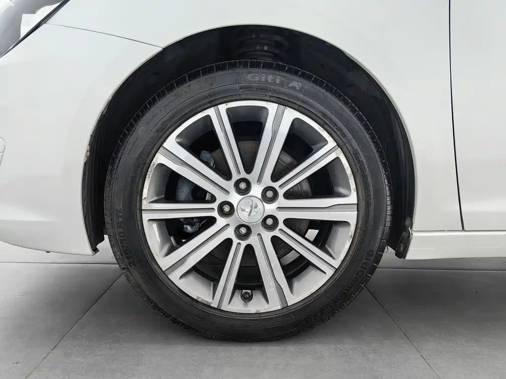 Peugeot 408 — миниатюра 17