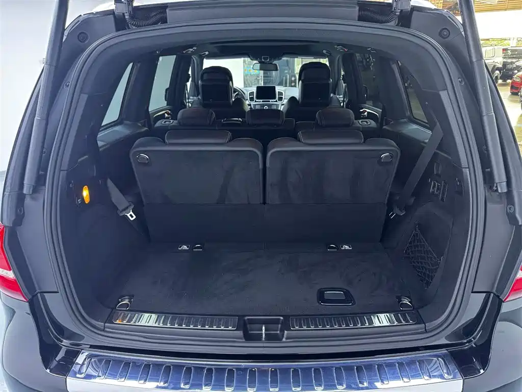 Mercedes-Benz GLS A MG 2017 AMG GLS 63 4MATIC