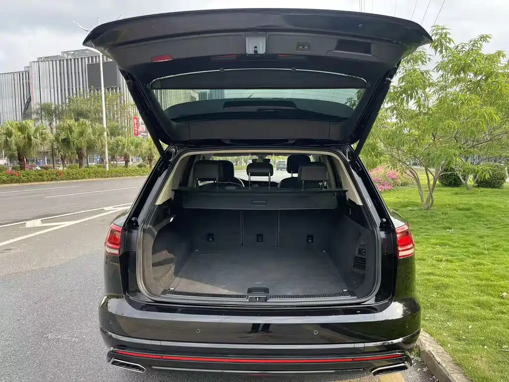 Volkswagen Touareg 2019 3.0TSI VI