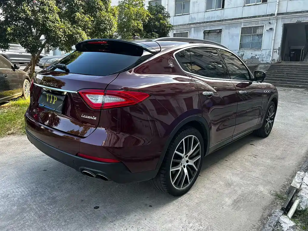 Maserati Levante — миниатюра 5