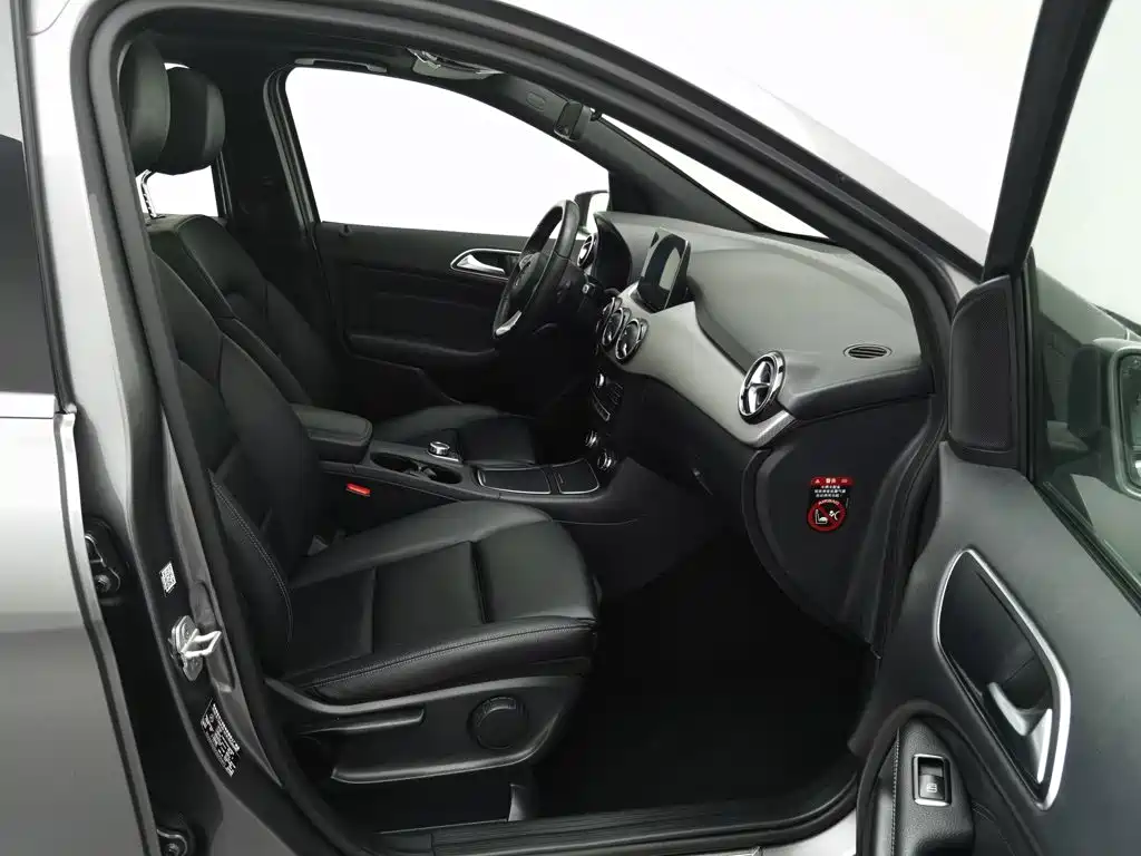 Mercedes-Benz B-Class — миниатюра 23