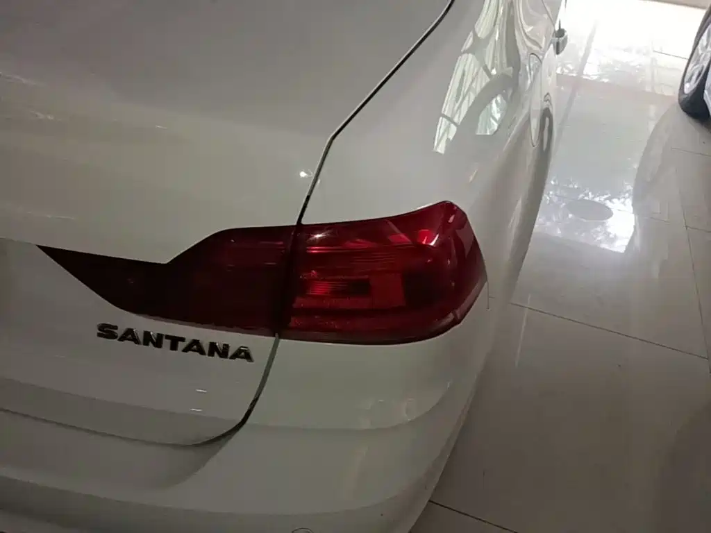 Volkswagen Santana — миниатюра 8