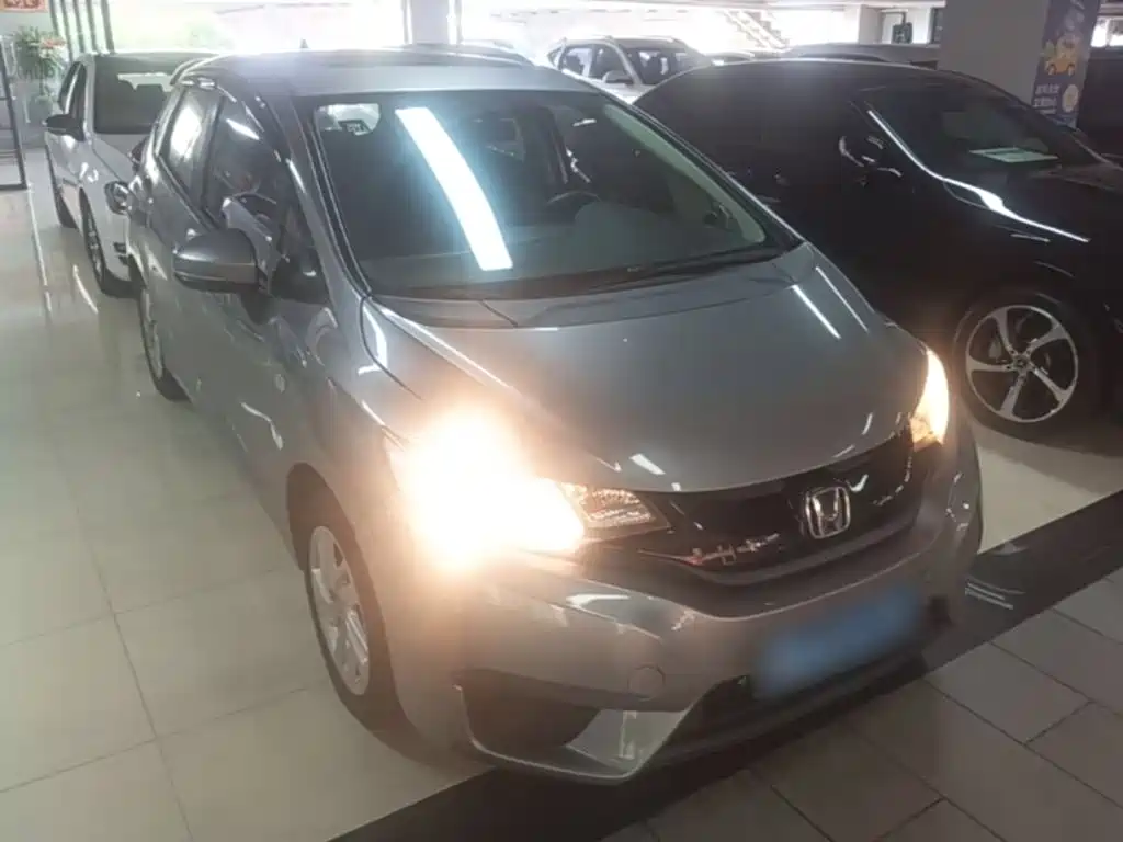 Honda Fit — миниатюра 4
