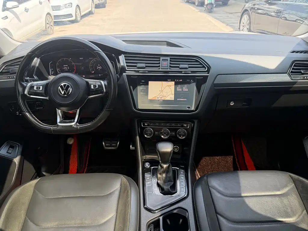 Volkswagen Tiguan L — миниатюра 7