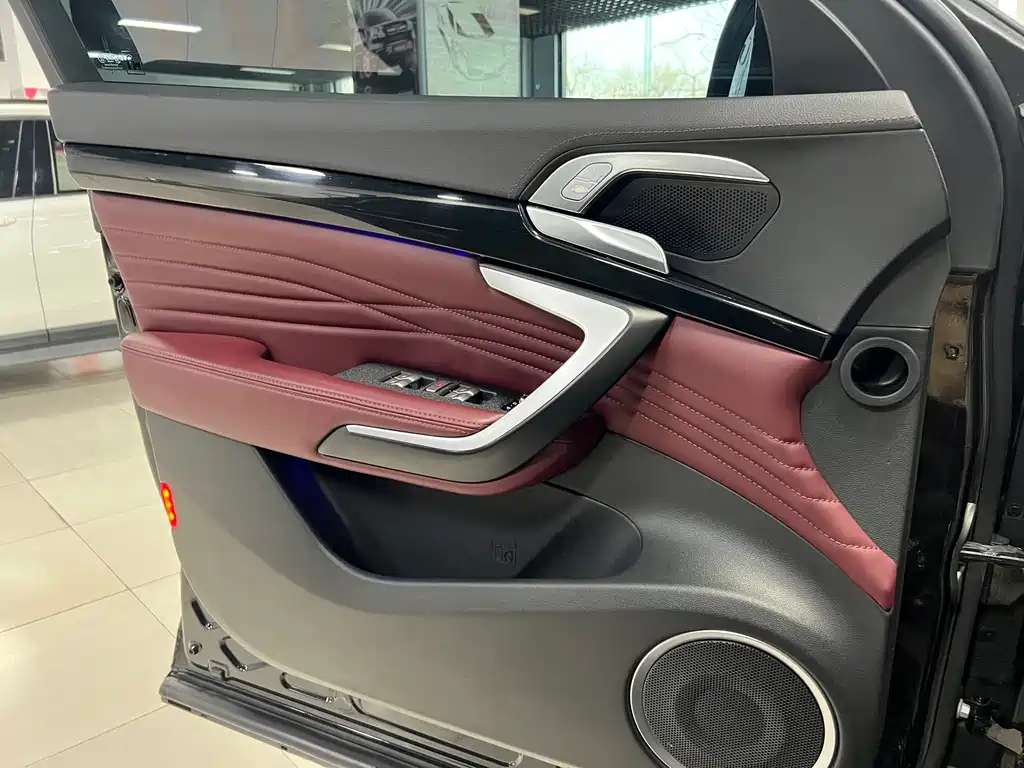 WEI PAI WEI BRAND P8