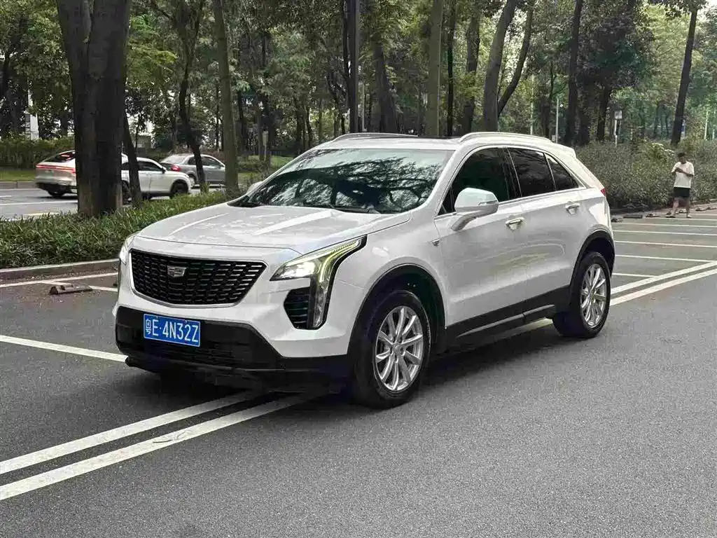 Cadillac XT4