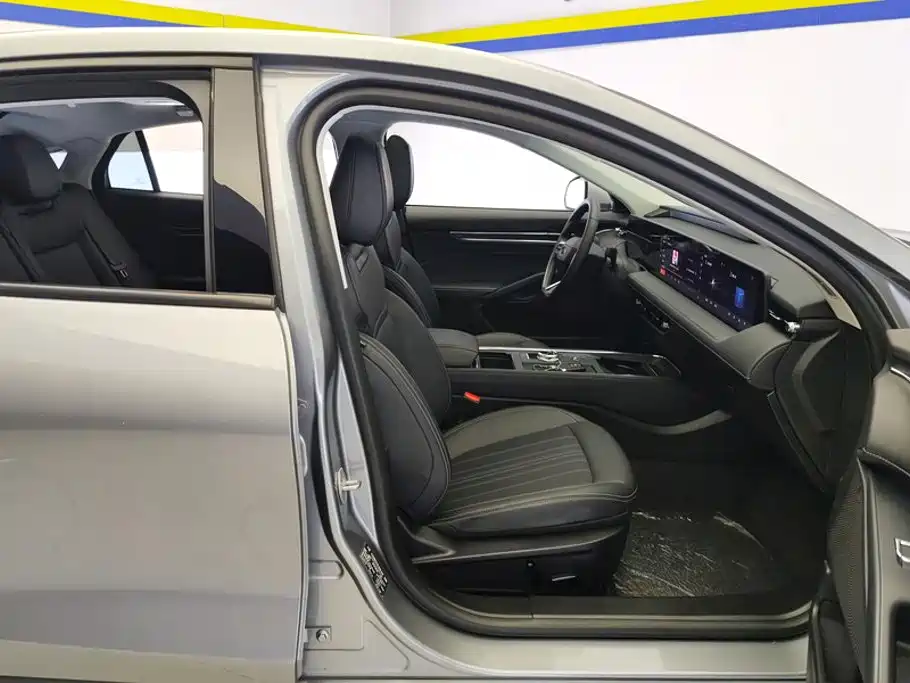 Ford Mondeo — миниатюра 8