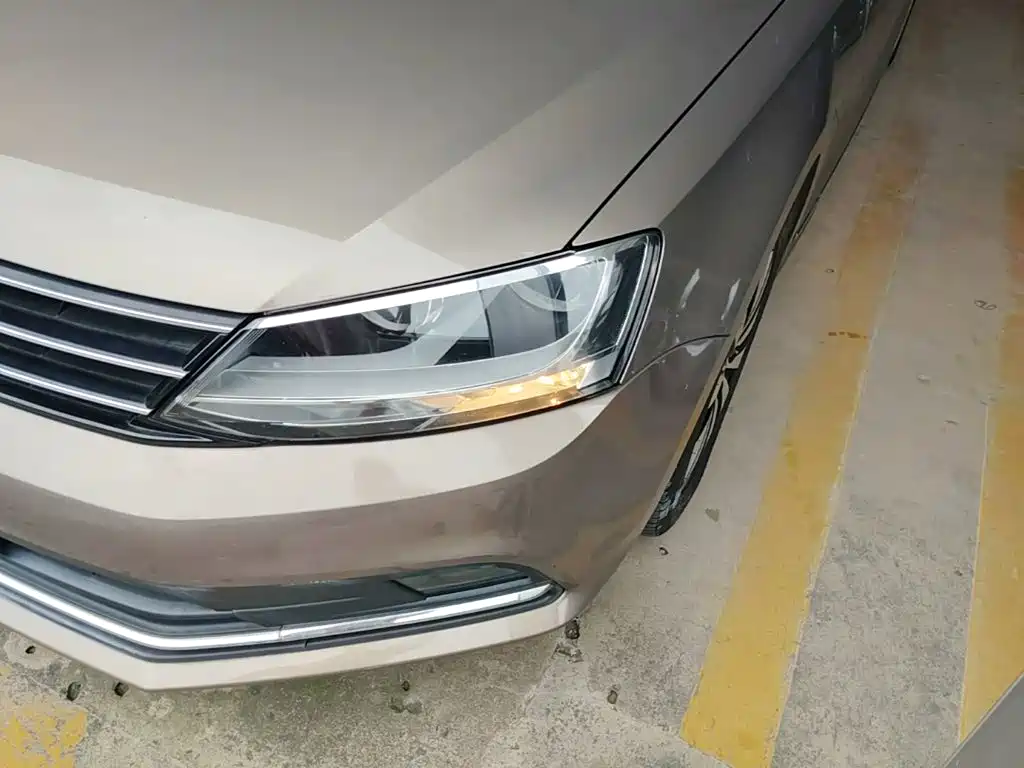 Volkswagen Sagitar — миниатюра 24