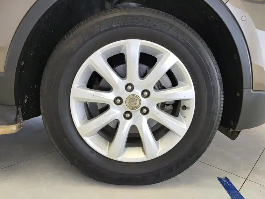 Buick Envision Plus — миниатюра 6