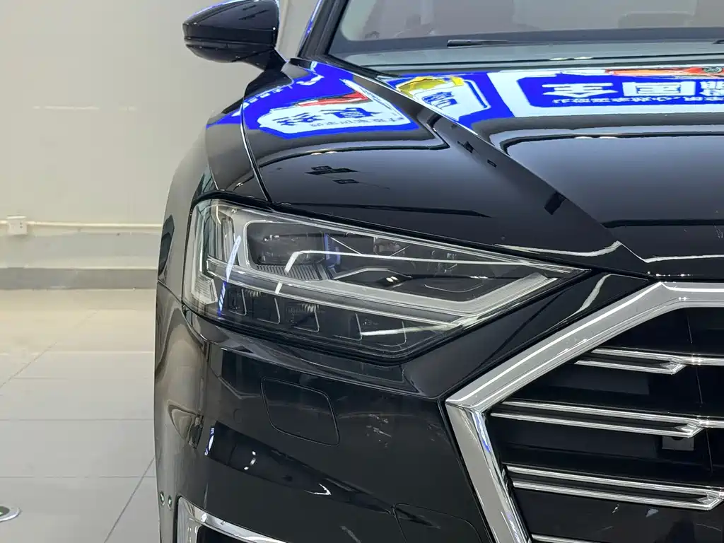 Audi A8 — миниатюра 4