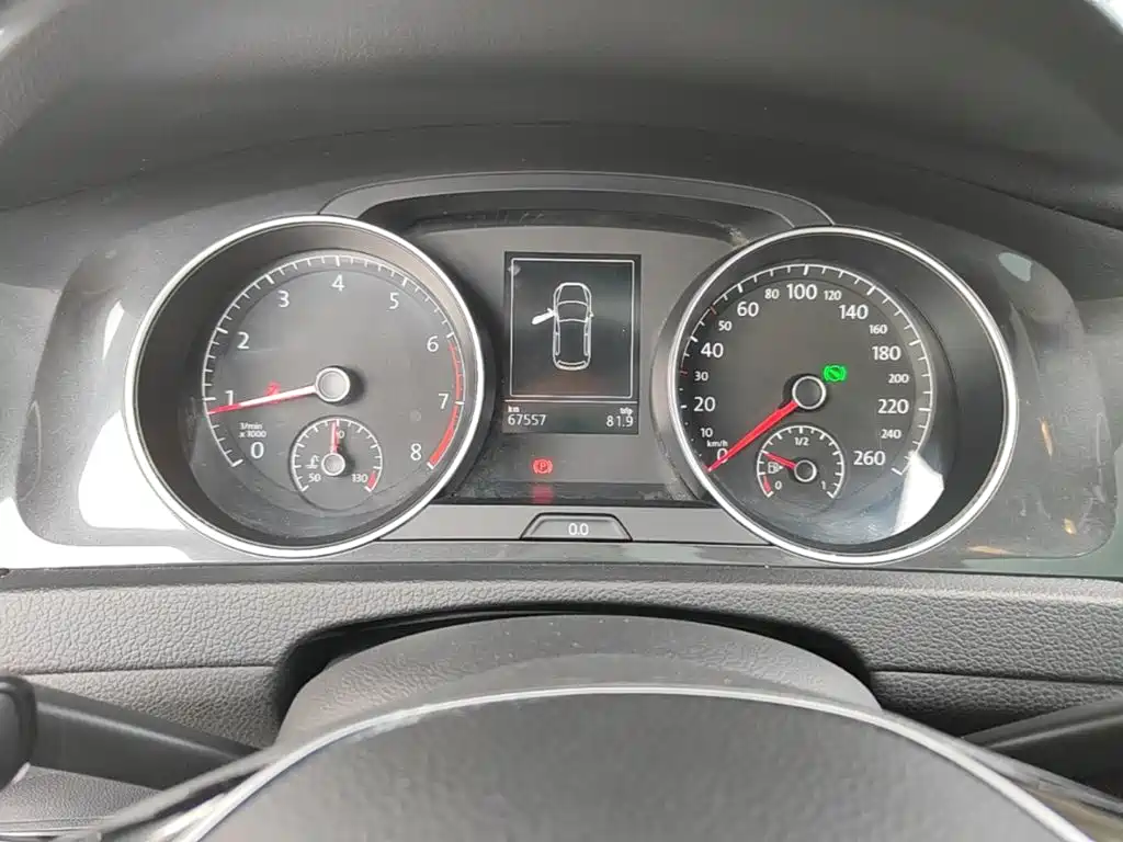 Volkswagen Golf — миниатюра 12