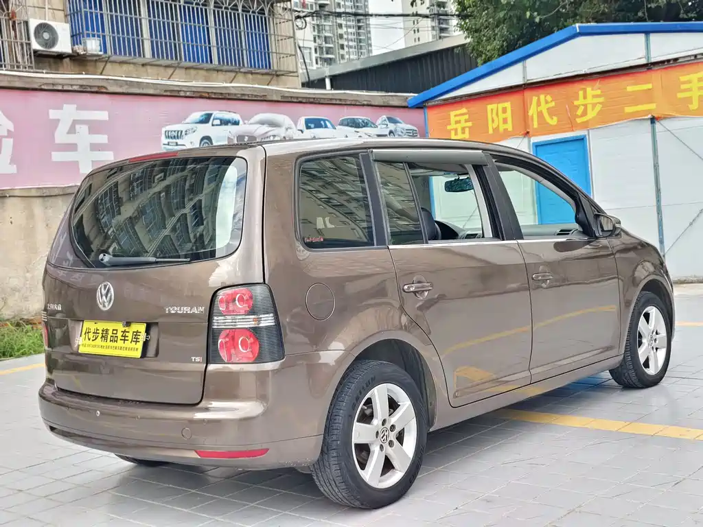 Volkswagen Touran — миниатюра 17