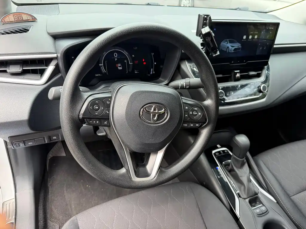 Toyota Corolla — миниатюра 13